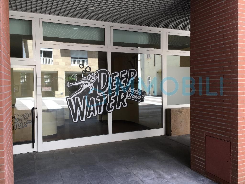 Negozio - Loc.Com. LECCO affitto   VIA CARLO CATTANEO STUDIO LECCO TRE S.R.L.