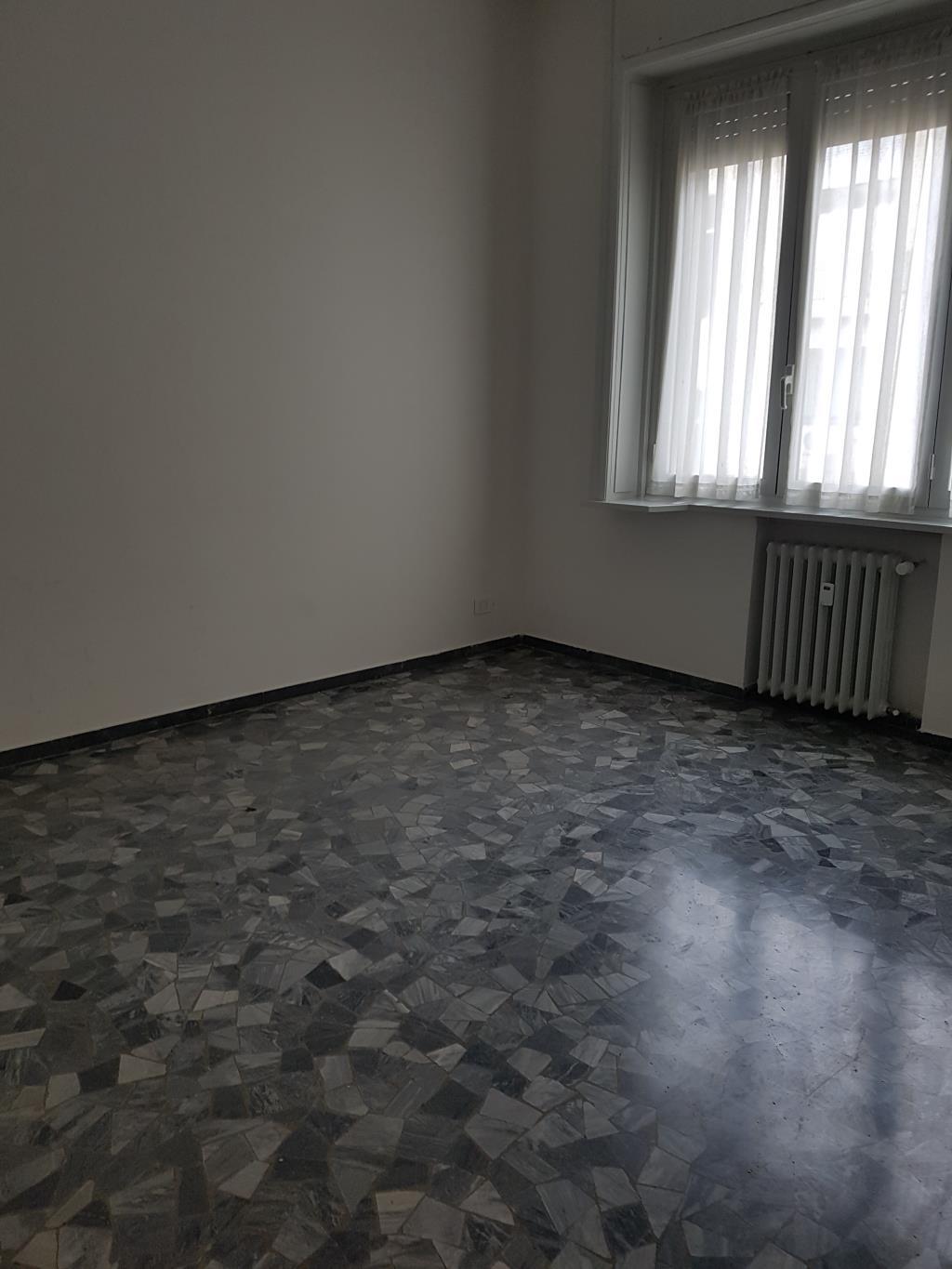 Ufficio - Loc.Com. MILANO affitto   via fontana DMV Real Estate