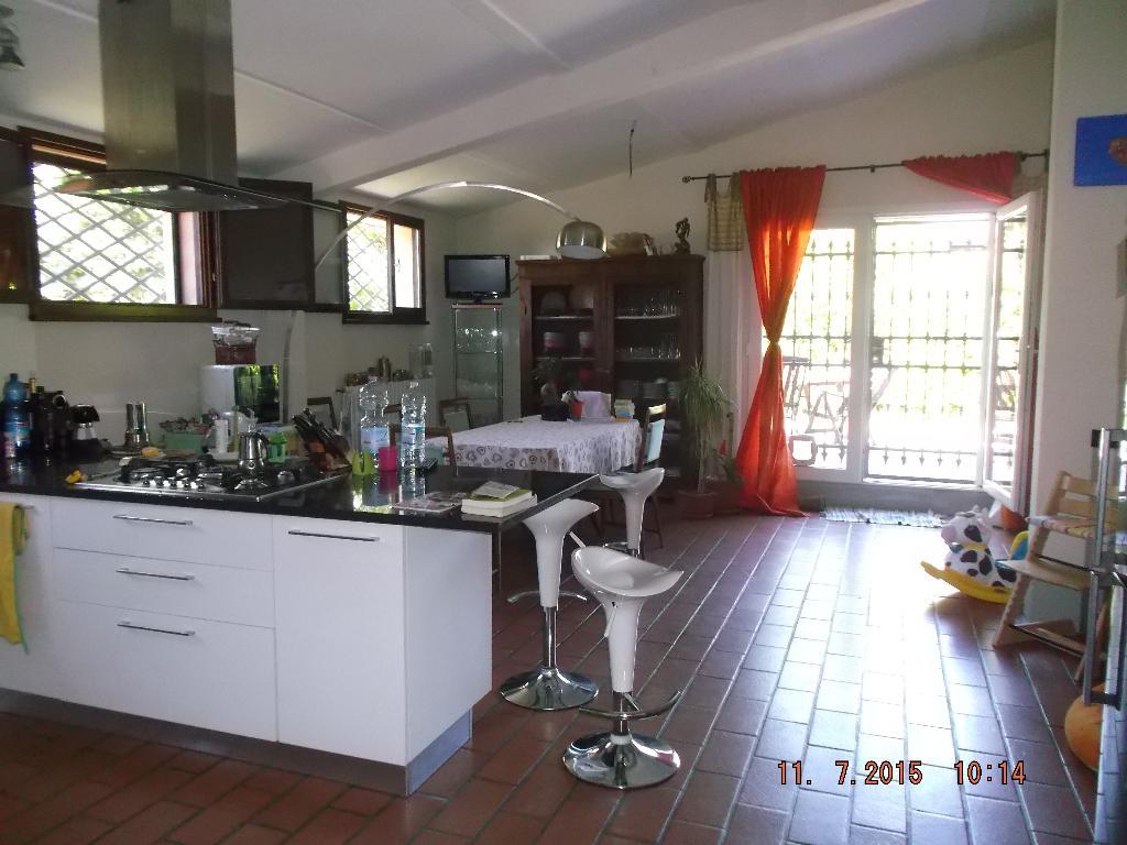  ravenna vendita quart:  cavour casa sas di savorani gabriella