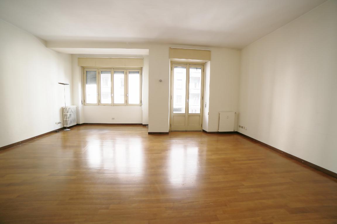 Appartamento MILANO affitto  REPUBBLICA via franchetti Bassi Immobiliare