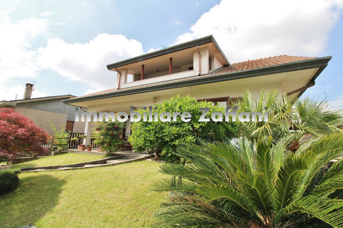 canegrate vendita quart:  immobiliare 2000 snc