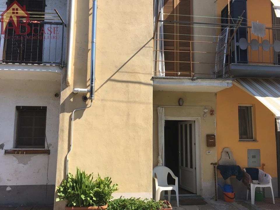  gambolò vendita quart:  acquaotta basilia maria