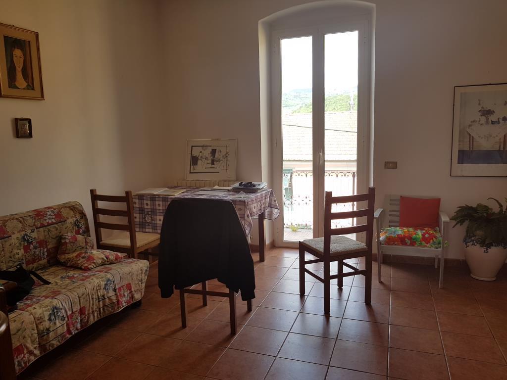  sarzana vendita quart:  il centro immobiliare snc di stefano santi