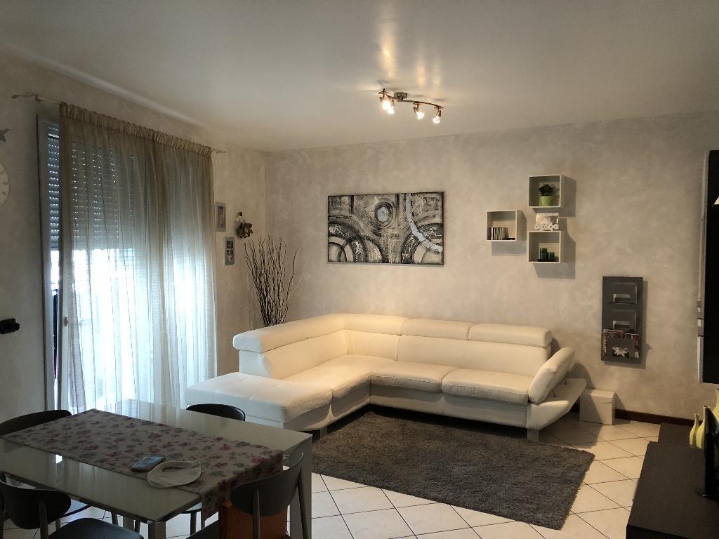  corbetta vendita quart:  le-ca.se. sas