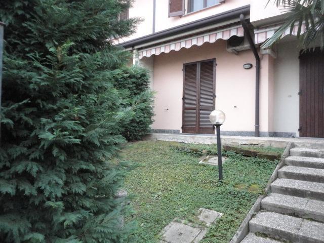 Villa Affiancata - Schiera MAGENTA vendita    LE-CA.SE. SAS