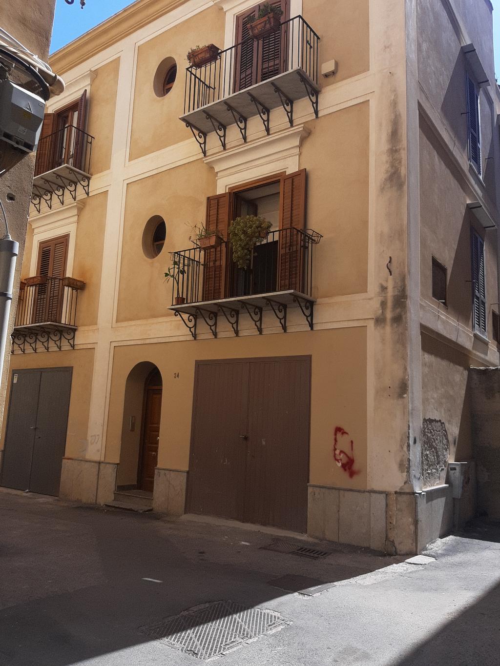 Appartamento PALERMO vendita  KALSA/MAGIONE Via Spadaro Punto Casa di Claudio Costantino