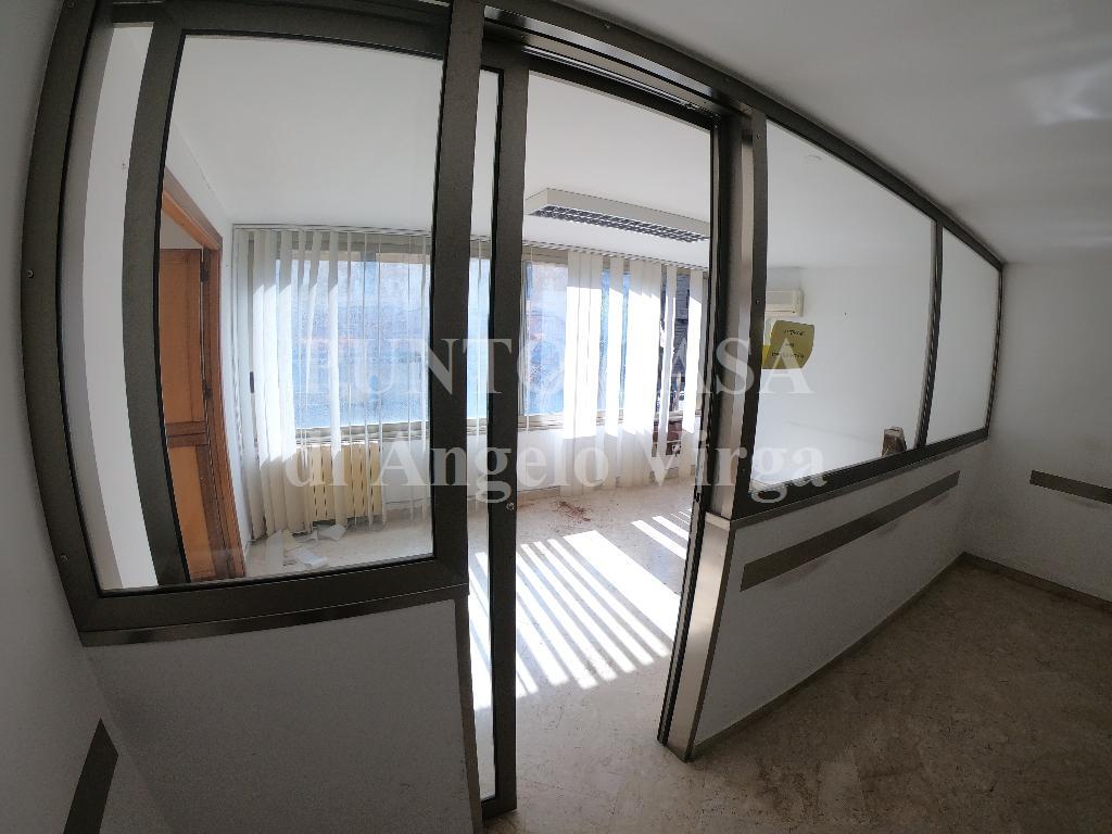 Ufficio - Loc.Com. PALERMO vendita  Centro storico  PUNTO CASA VIRGA Srl