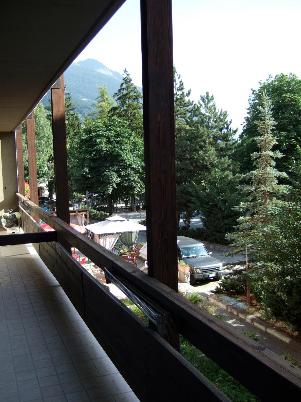 Appartamento BORMIO vendita   via cacciatori delle allpi AZIENDE & IMMOBILI DI MAPELLI ALESSANDRO