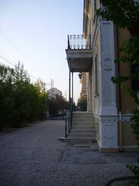 Villa in vendita a Grottammare con giardino