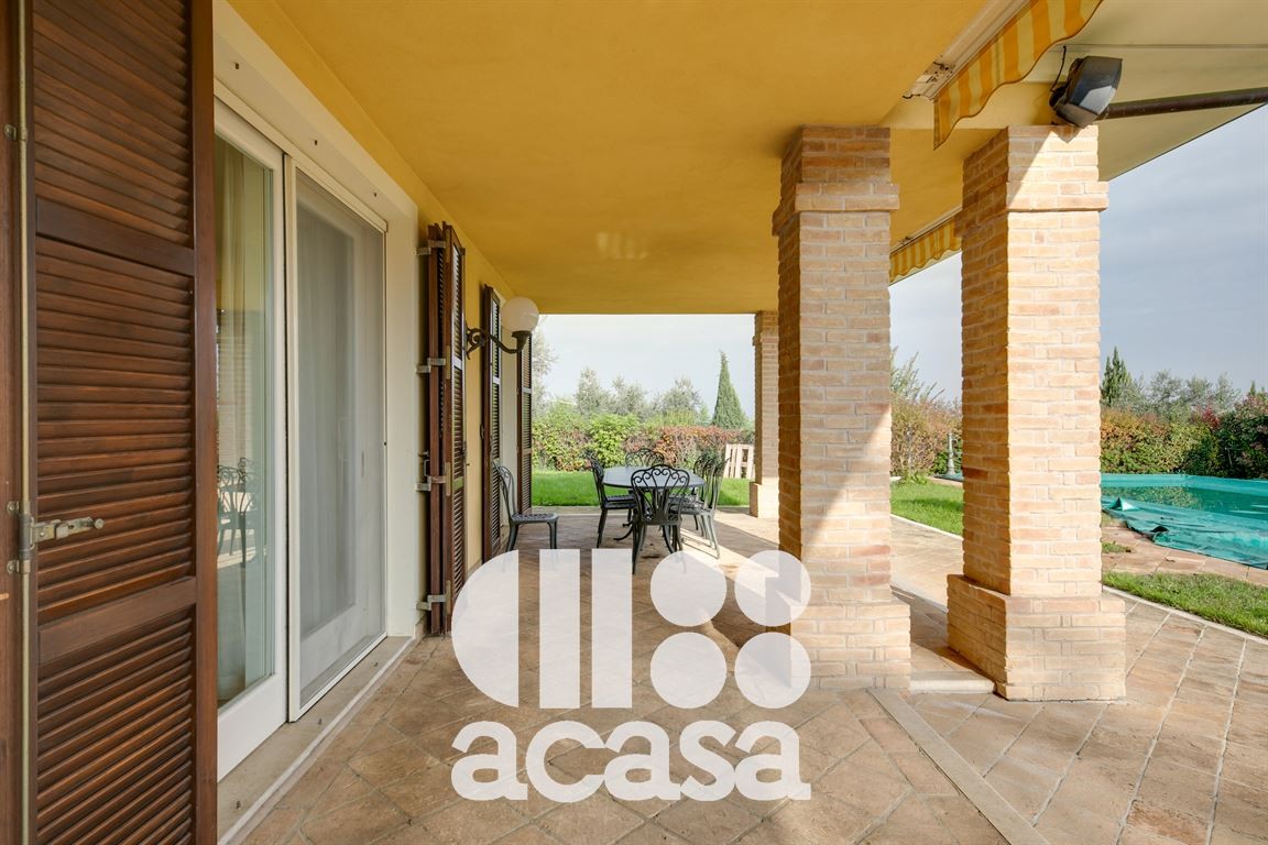 Villa in Vendita