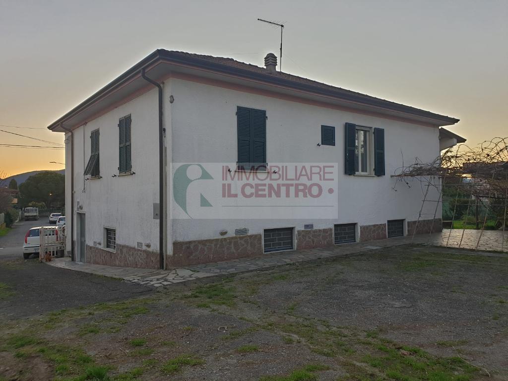 Villa Unifamiliare - Indipendente FOSDINOVO vendita    IL CENTRO IMMOBILIARE snc di Stefano Santi