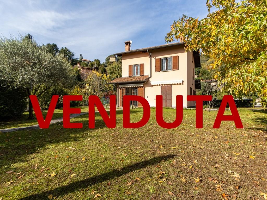 Foto - Villa In Vendita Montevecchia (lc)