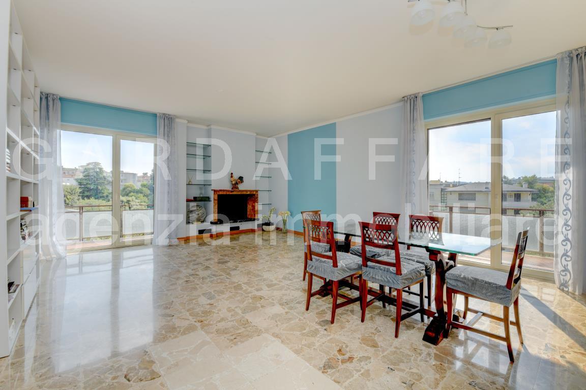 Appartamento DESENZANO DEL GARDA vendita   Via Cavour Gardaffare Sirmione