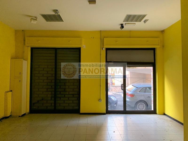 Negozio - Loc.Com. ROMA vendita  PORTUENSE (SUBURBI DELLA XV MUN.) via Vestri Agenzia Immobiliare Panorama