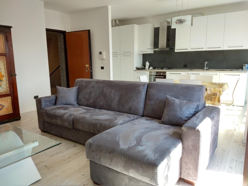 Attico VILLASANTA vendita   Via Padre Reginaldo Giuliani AMORUSO IMMOBILIARE