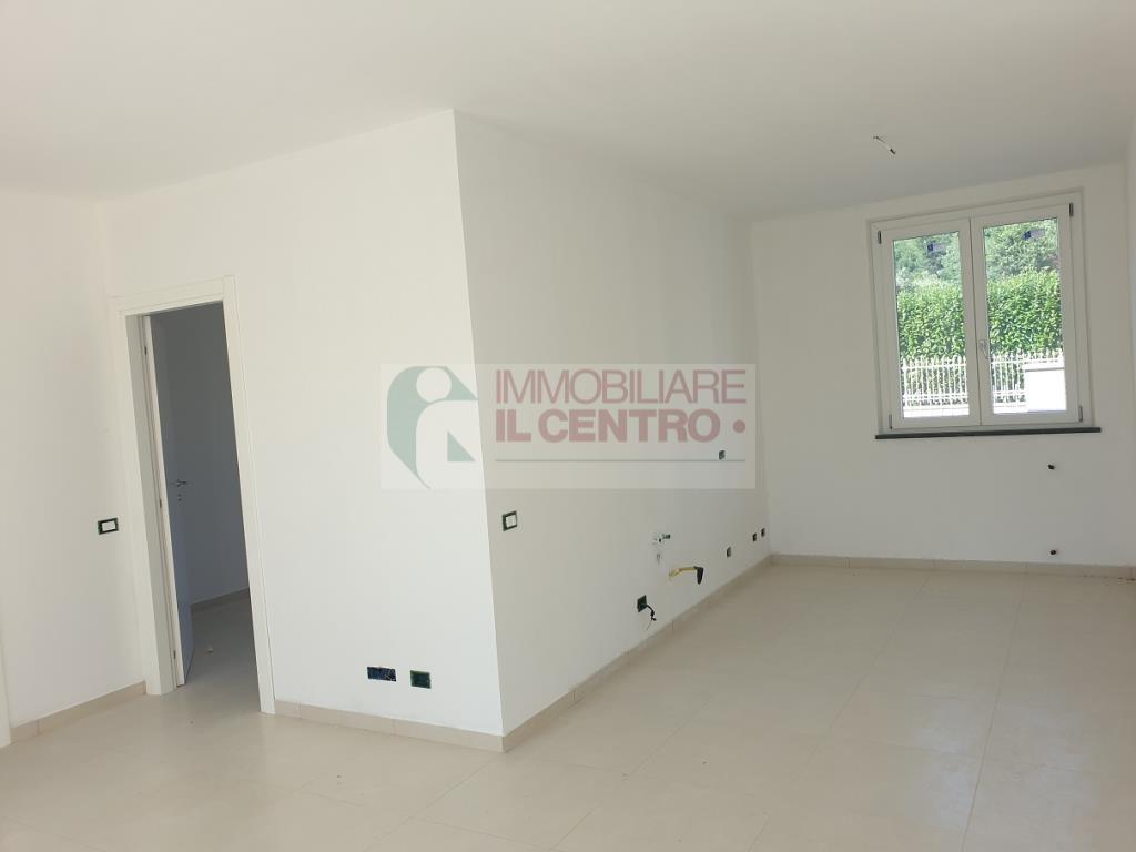  sarzana vendita quart:  il centro immobiliare snc di stefano santi