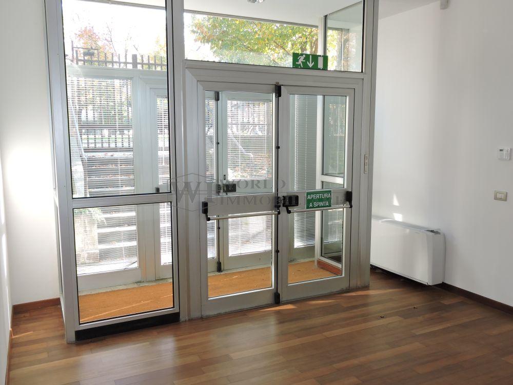 Ufficio - Loc.Com. MILANO affitto  STAZIONE GARIBALDI Viale Francesco Restelli WORLD IMMOBILIARE SRL