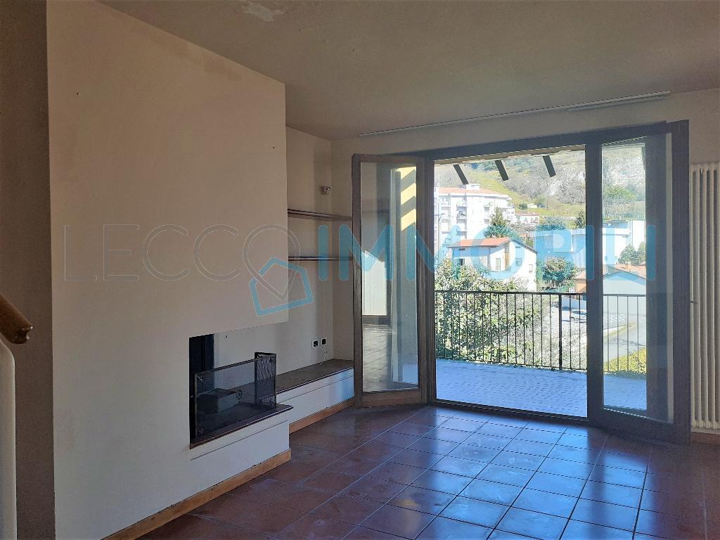 Villa GALBIATE vendita   via Primo Maggio STUDIO LECCO TRE S.R.L.