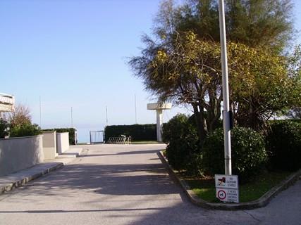 Vendesi villino di testa a Porto Sant'Elpidio (FM)