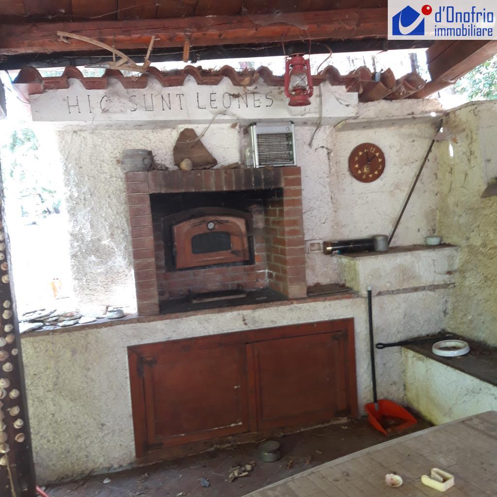 Villa TORO vendita   CONTRADA COLLE LAURO STUDIO IMMOBILIARE  d