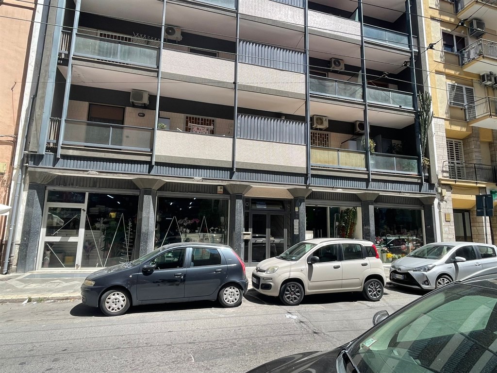 Locale Comm.le in Vendita