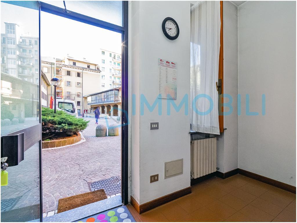 Ufficio - Loc.Com. LECCO vendita   VIA APPIANI STUDIO LECCO TRE S.R.L.
