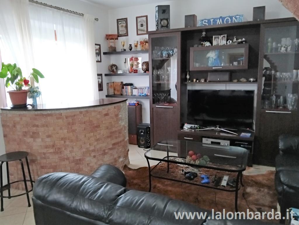 Villa Affiancata - Schiera GARLASCO vendita   via Friuli LA LOMBARDA TECNO IMMOBILIARE SRL