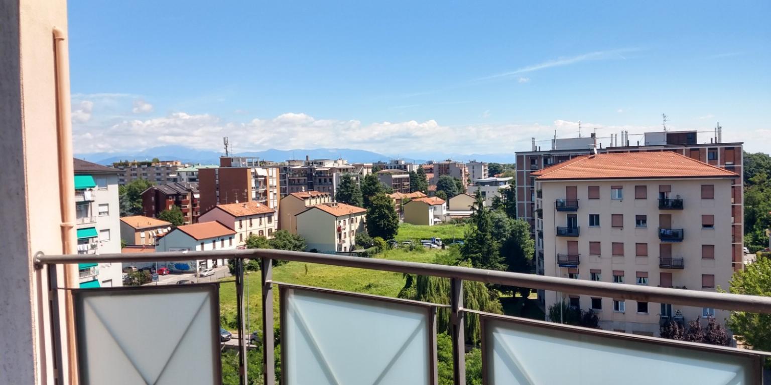 Appartamento MONZA vendita  TRIANTE Via Europa AMORUSO IMMOBILIARE