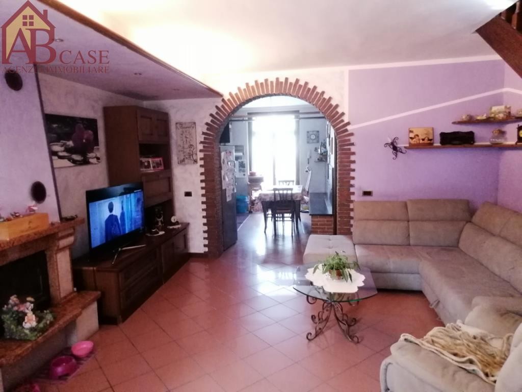 Villa Unifamiliare - Indipendente PARONA vendita    Acquaotta Basilia Maria