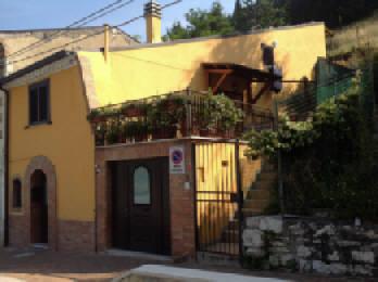 Villa Unifamiliare - Indipendente CAMPOBASSO vendita   VIA S.ANTONIO ABATE STUDIO IMMOBILIARE  d