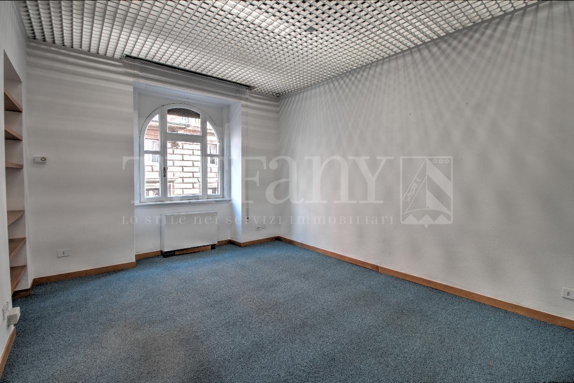  roma vendita quart: centro storico tiffany srl studio immobiliare