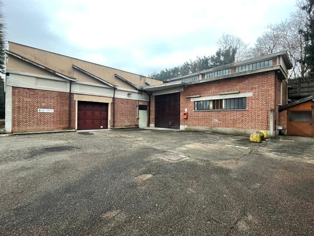 Rent Capannone, Buguggiate