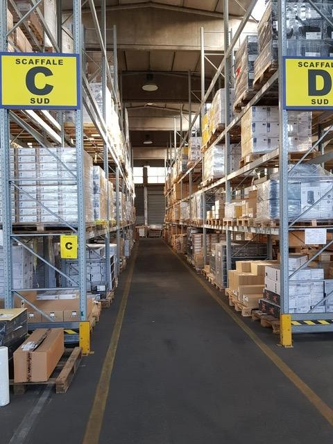 Capannone Commerciale MILANO affitto    DAMA REAL ESTARE SRL