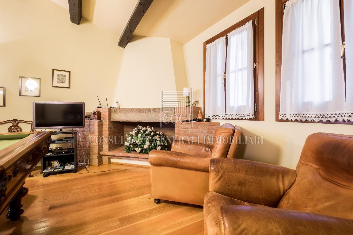  imola vendita quart:  compro casa srl