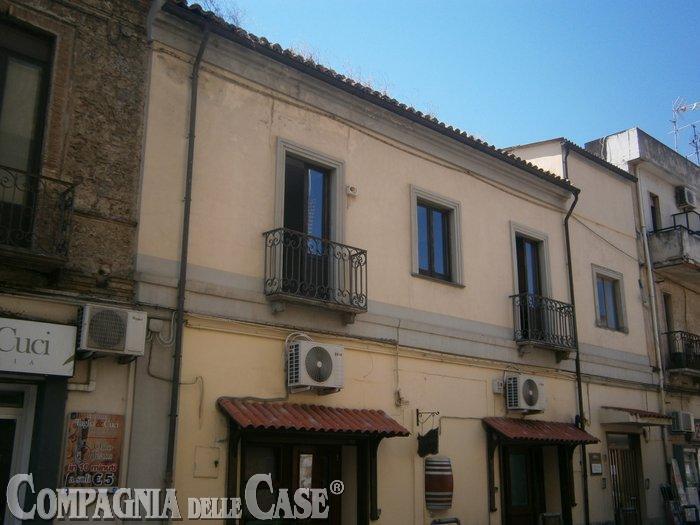  italia vendita quart:  compagnia delle case real estate  srls