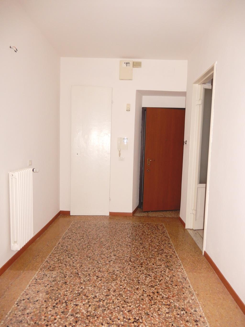 Appartamento BOLOGNA affitto  CENTRO STORICO Via Oberdan FIERMONTE IMMOBILIARE