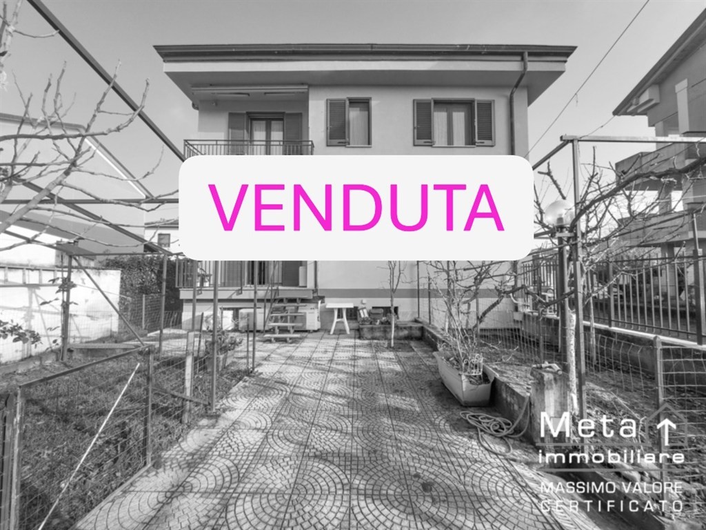 Villa in Vendita