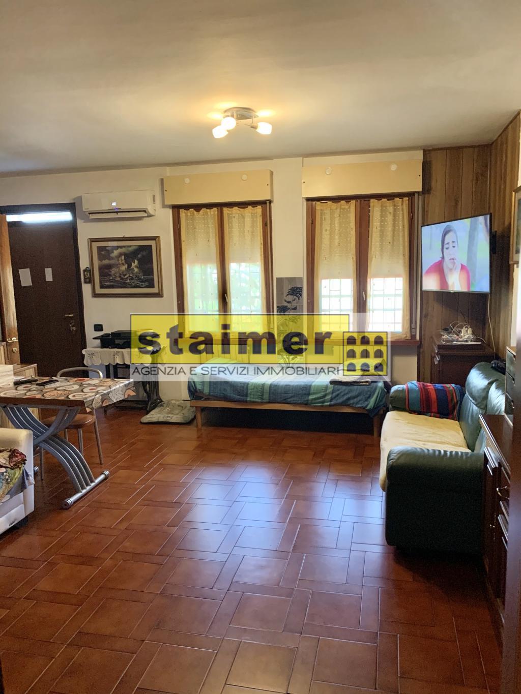 Villa Affiancata - Schiera MONTANASO LOMBARDO vendita   Via XXV Aprile Staimer Agenzia e Servizi Immobiliari
