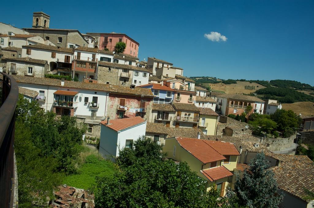 Villa FOSSALTO vendita   VIA CAVOUR STUDIO IMMOBILIARE  d