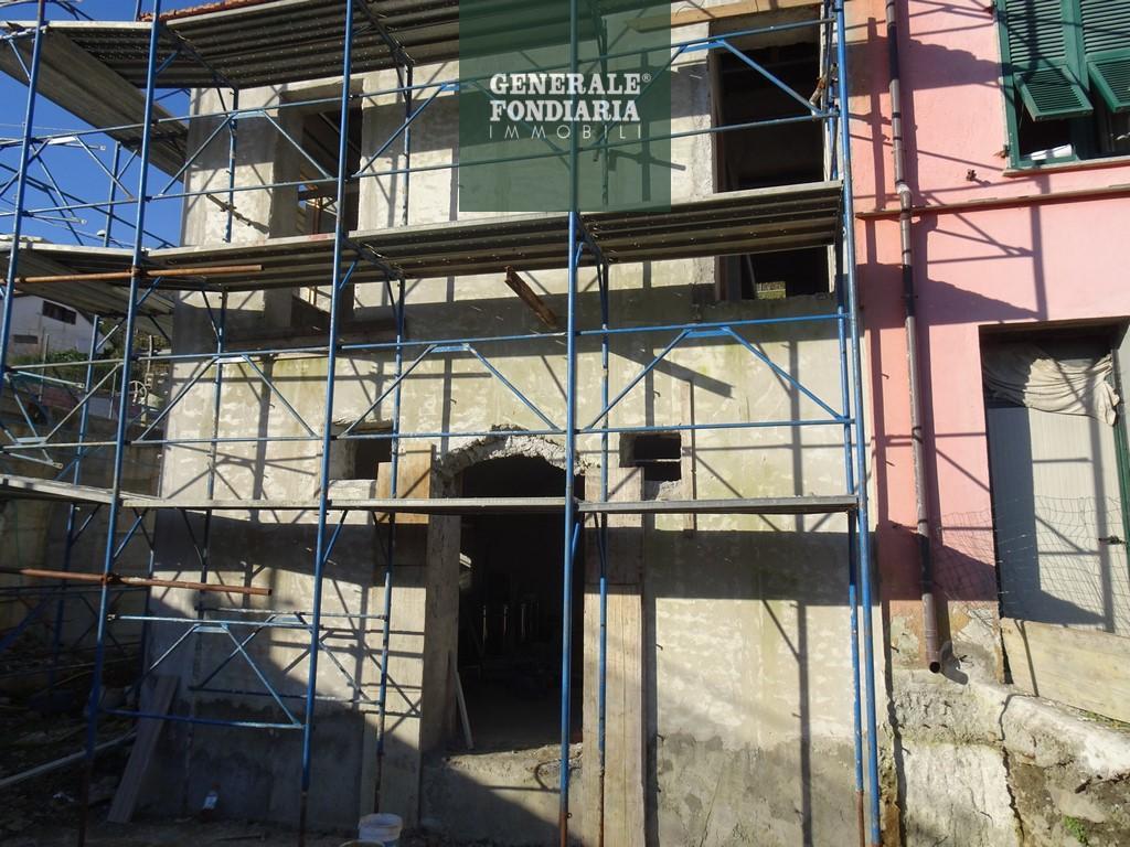 Villa Unifamiliare - Indipendente FOLLO vendita    GENERALE FONDIARIA Agenzia Migliarina