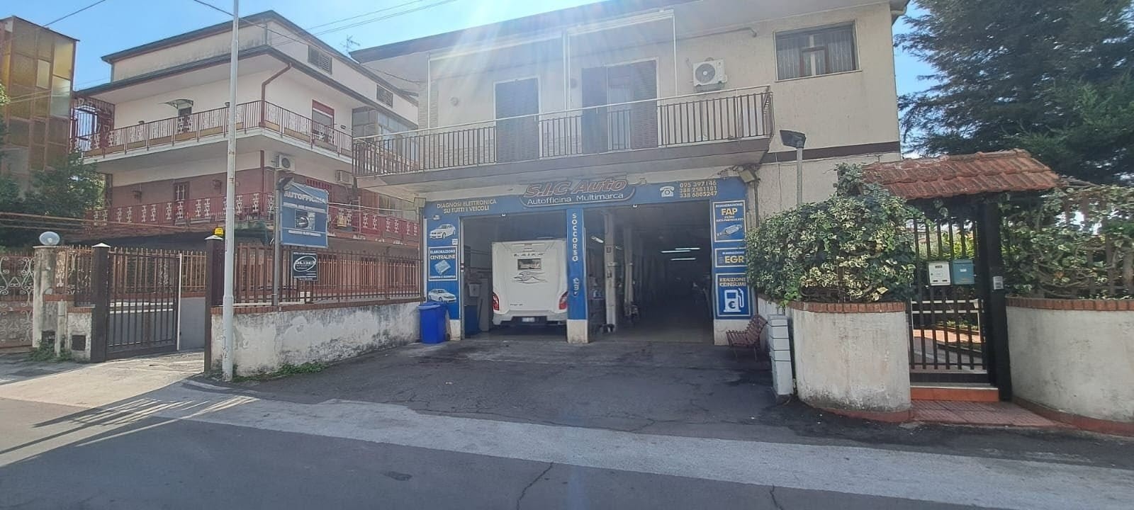 Magazzino in Vendita
