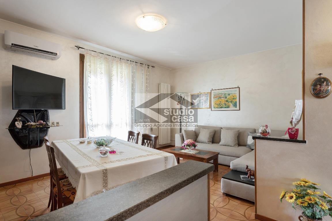  verdello vendita quart:  studio-casa-verdello