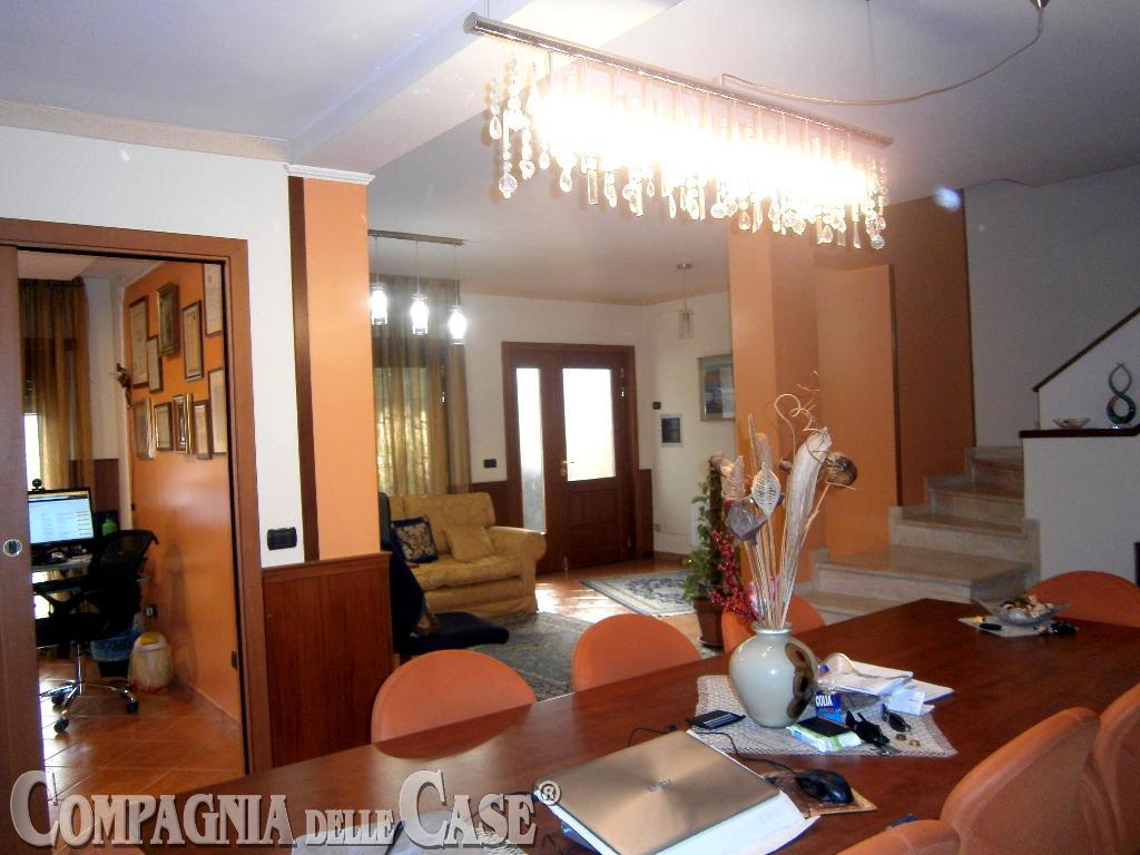 Villa Bifamiliare SETTINGIANO vendita   Contrada San Giuliano COMPAGNIA DELLE CASE REAL ESTATE  SRLS